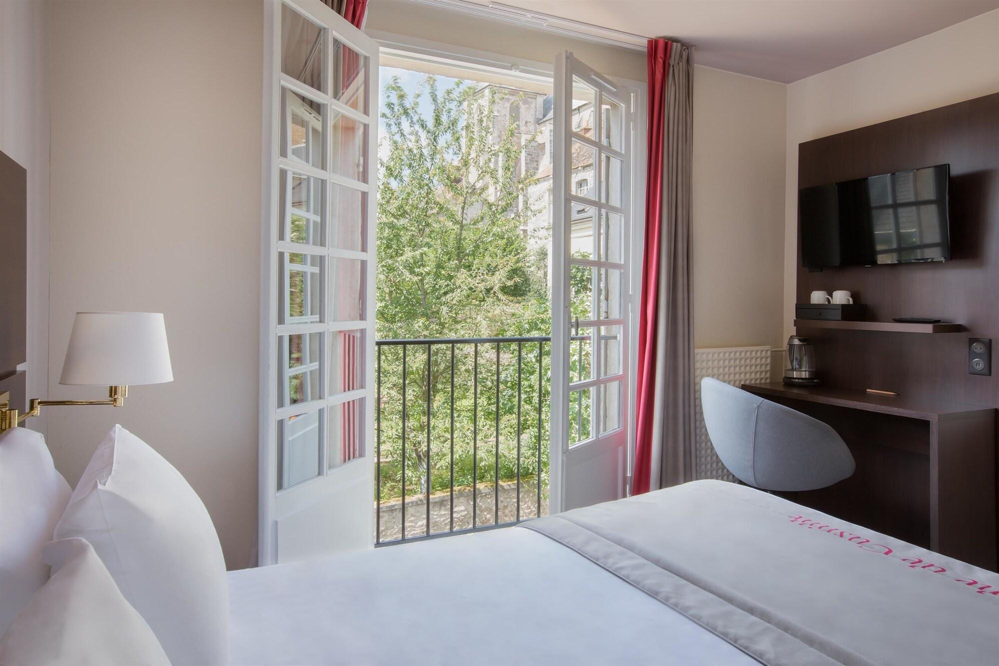 Best Western Blanche De Castille Dourdan Exteriér fotografie