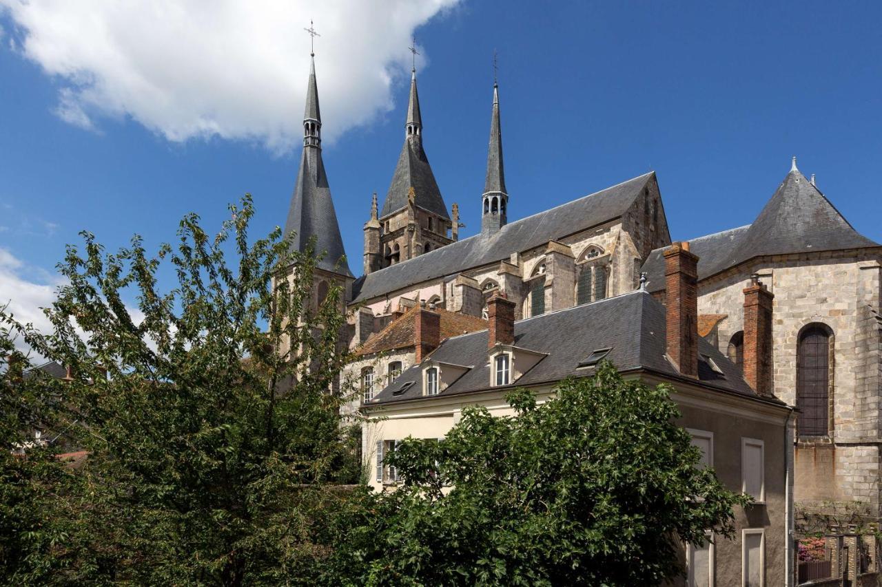 Best Western Blanche De Castille Dourdan Exteriér fotografie